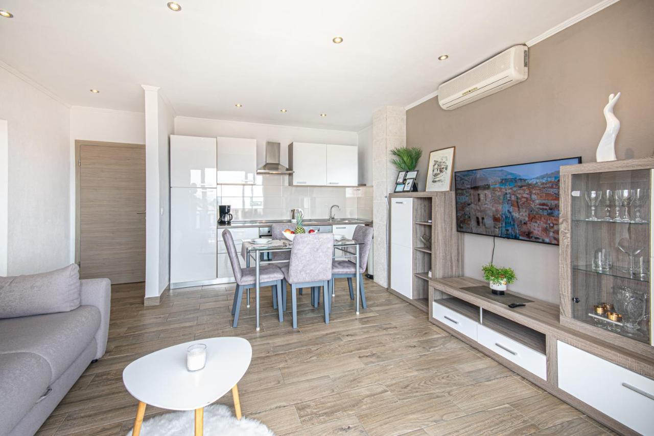 Apartments Villa Luce Makarska Exterior photo